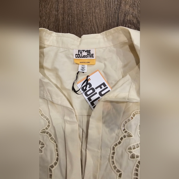 NWT Future Collective Jenny K. Lopez Women's Blouse Shirt Beige/Cream XXL - Picture 3 of 5